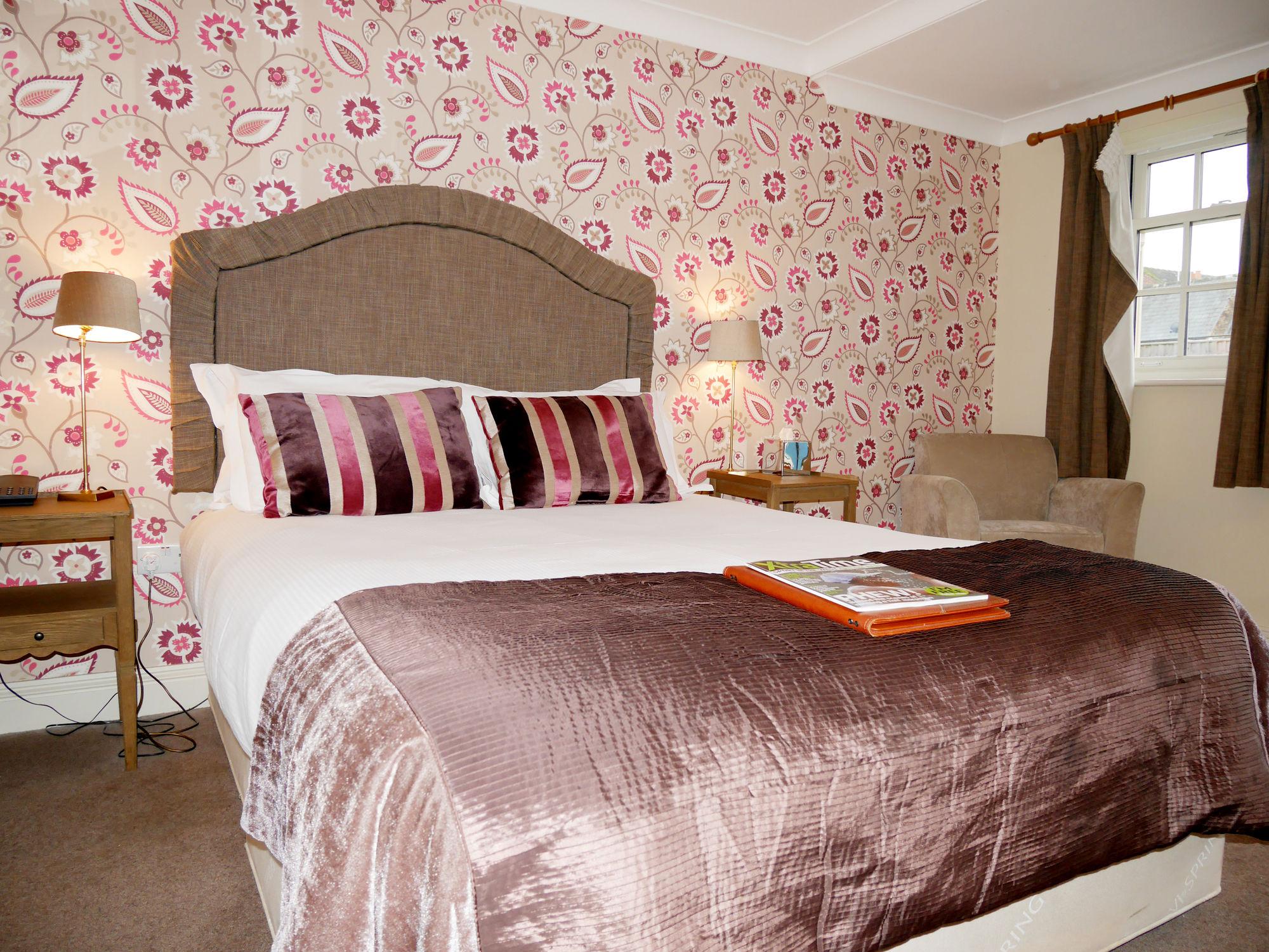 The Angel In Wootton Bassett Hotel Royal Wootton Bassett Bagian luar foto